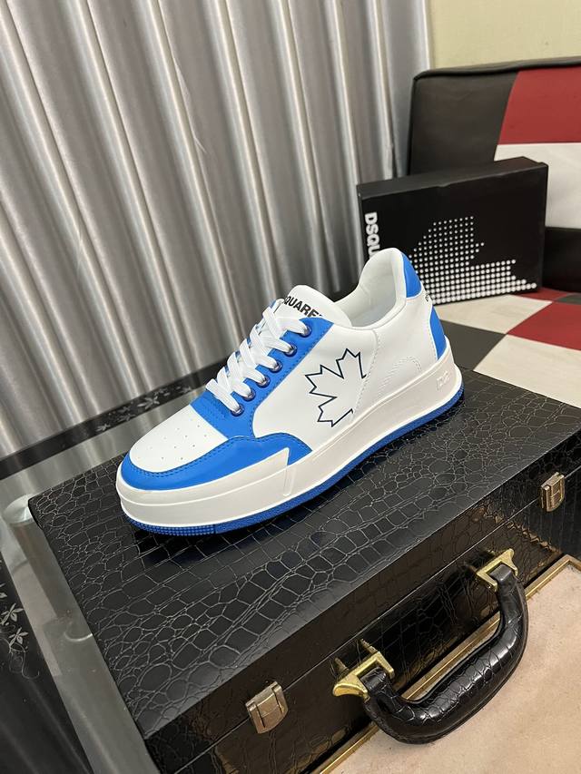 出厂价Pp： D2～ 男士休闲鞋，2026Z柜同步发售 码数:38-44# 鞋面选用多材质拼接网布内里，舒适透气，鞋底：原版舒适耐磨大底，实物拍摄实物更赞 DD