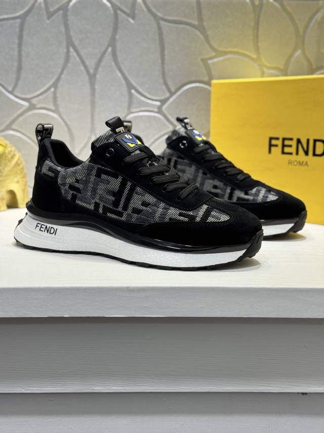 Fendi* 芬迪顶级代购 男士专柜新款 原厂配置、意大利进口牛皮拼接，网布内里，内增高，鞋底：原厂特供原版底超级舒适，原厂跟单货 高品质，3色可选，可随意进出