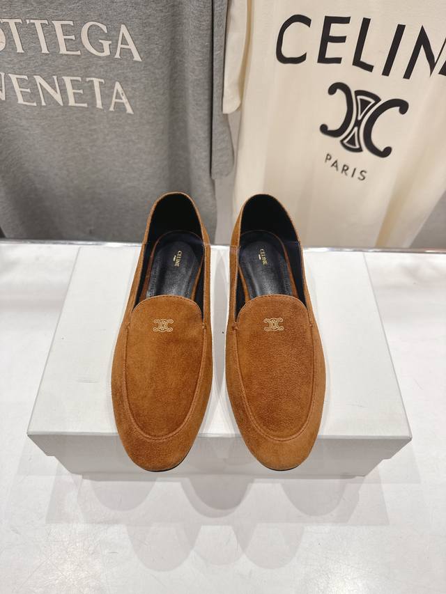 高版本出厂 DDD Celine*赛琳F030 2026Ss春夏新款玛丽珍平底乐福鞋一脚蹬单鞋 DDD 网红爆款来袭！各大网红抢先体验、Celine网红Ins种