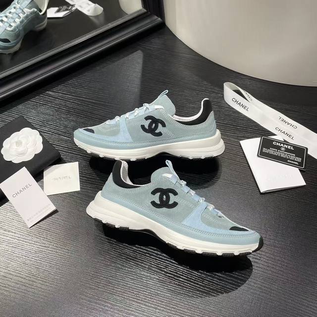 Chanel香奈儿26Ss最新款小白鞋 休闲 运动鞋 滑板鞋 原版购入开发做货 DDD 小香 C家 专柜又一超级大爆款，网红博主小姐姐们的挚爱，社交平台的各种夸