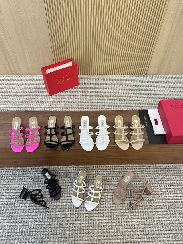 顶级版本 华伦天奴 DDD 春夏新款女士镂空7色新品 DDD 独特的小铆钉五金配件，衬托出满满的高级感，新一季不负期待！ DDD 值得入手★进口真丝绝对的上档次