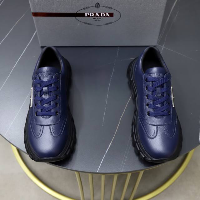 出厂价Pp： 顶级原单 DDD 品牌：Prada 普拉达 DDD 标准码：男码38 44 45可以定做 DDD 等级：官网同款 DDD 材料：原版牛皮拼接 牛皮