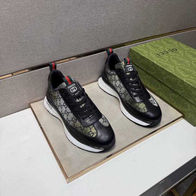 出厂价Pp 古驰～ 男士休闲鞋 2026Z柜同步发售 码数:38-44# 2个颜色鞋面选用多材质拼接网布内里，舒适透气，鞋底：原版舒适耐磨大底，实物拍摄实物更赞