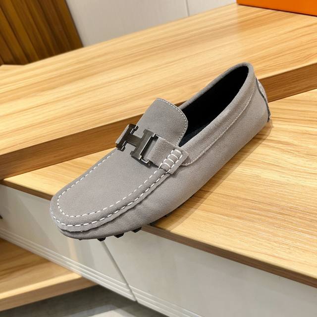 实价 ，品牌爱马仕，官方旗舰店新款高端爱马仕休闲商务豆豆鞋，爱马仕在众多品牌中始终是品牌中的效效者，爱马仕亮丽春秋，鞋面进口头层意大利高端定制高丝光牛绒牛皮，舒