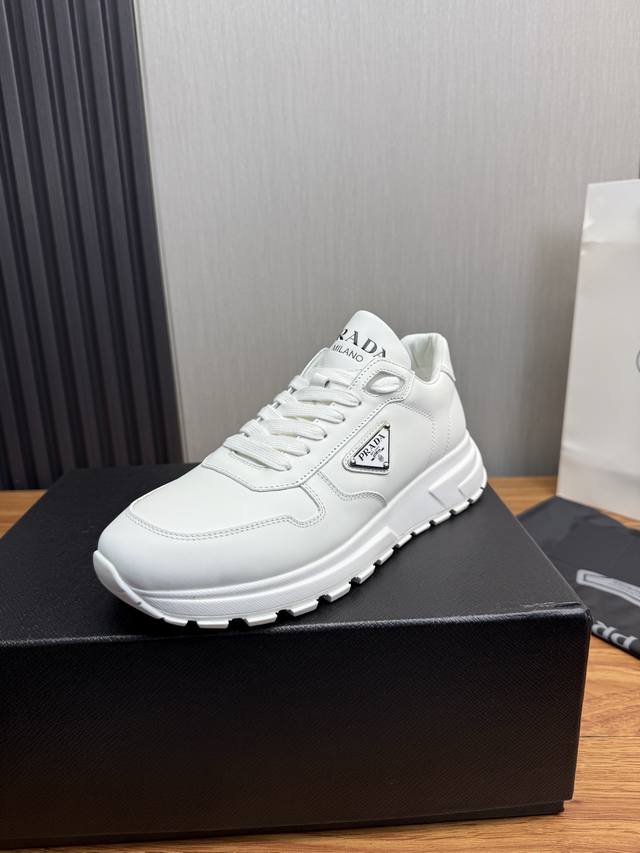 工厂P价 DDD Prada普拉达 男鞋专柜爆款，官网同步，1高品质出货原版牛皮+牛皮内里，11复刻 ，原厂原版底，38-45 45定做不退换 DDD