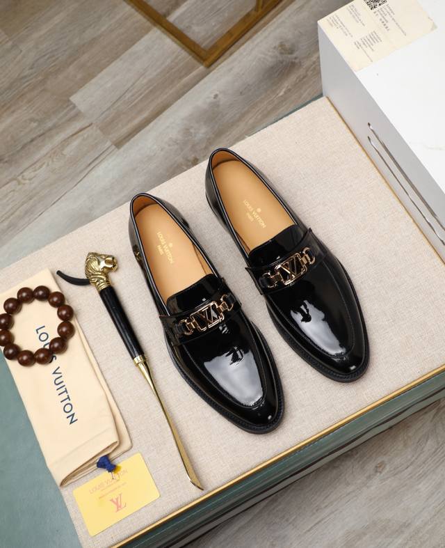 出厂价P 水染牛里 Louis Vuitton* 高端 路易威登 专柜最新款 正装商务皮鞋原版最高品质！进口意大利小牛皮面料牛皮内里 原版大底 正装码数:384