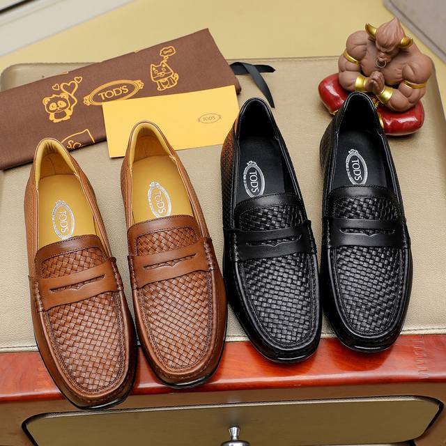 工厂P价 Tods 托德斯 新款男鞋,专柜精品,支持检验!此款来自意大利的万种风情,非常有活力和创意,给人舒适大气的视觉冲击专柜同步,头层编织牛皮,牛皮内里,原 工厂P价 Tods 托德斯 新款男鞋,专柜精品,支持检验!此款来自意大利的万种风情,非常有活力和创意,给人舒适大气的视觉冲击专柜同步,头层编织牛皮,牛皮内里,原