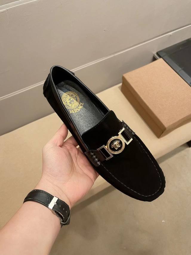 官方新款，品牌瓦萨琪，官方最新款原单豆豆鞋，意大利原单，顶级精湛工艺，高端精品男士豆豆鞋，英伦时尚风 鞋面原版，柔软磨砂牛皮面，懒人套脚乐福款，鞋面采用进口原版