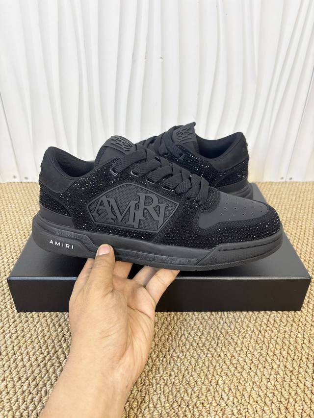 工厂P价 女装女鞋 运动原单 Amiri埃米尔爆款情侣休闲时尚领头羊。来自洛杉矶的高街潮牌独家爆版，众多明星网红同款，中国新说唱歌手小白Gali 王一博 杨幂等