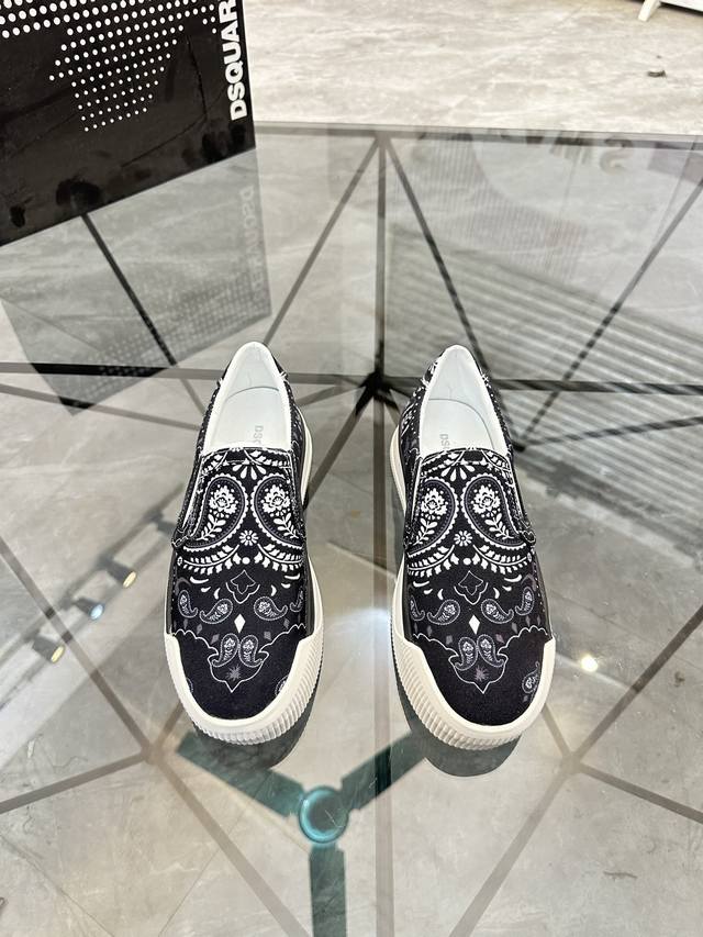 价: ¥P DDD 商品商标:Dsquard D2次方* 一脚蹬 DDD 正码码数: 36-45 可订做46. 情侣款 DDD 商品材料:鞋面进口专柜原版布料, 价: ¥P DDD 商品商标:Dsquard D2次方* 一脚蹬 DDD 正码码数: 36-45 可订做46. 情侣款 DDD 商品材料:鞋面进口专柜原版布料,