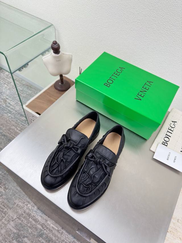 工厂P价 女装女鞋 运动原单，35-42 40 41 42定做 Bv 老钱风 褶皱皮 乐福鞋 真皮结绳扣件装饰 DDD Bottega Venet* DDD 牛