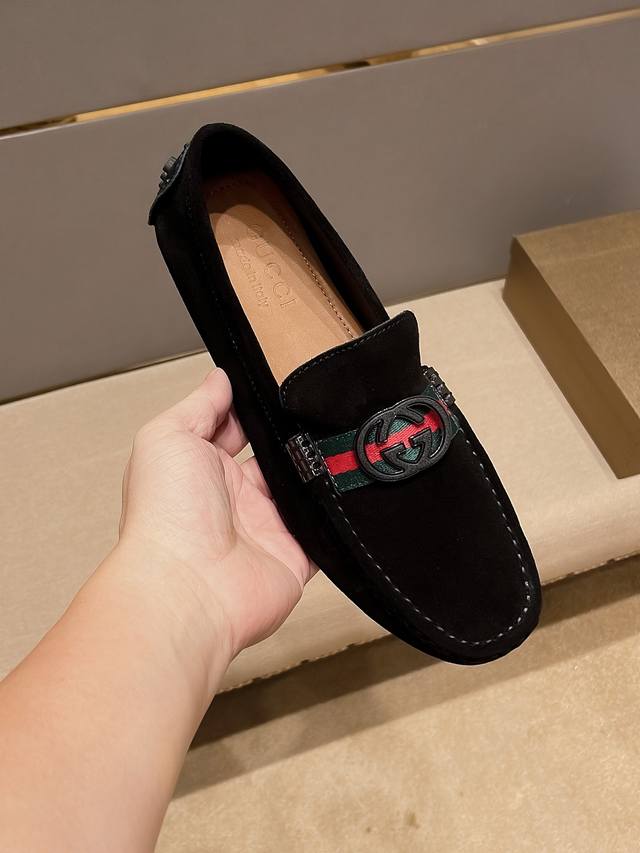 实价 ， Gucci 古奇官网原版新款高端商务休闲驾车豆豆鞋，意大利名模贵族们爆款，时尚界的佼佼者，无可超越，明星同款，鞋面采用进口原版反绒头层牛反绒牛皮+原版