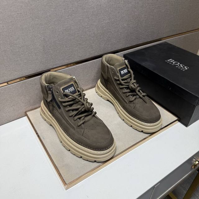 出厂价Pp Boss～ 男士休闲鞋 2025Z柜同步发售 码数:39-44# 2个颜色鞋面选用多材质拼接网布内里，舒适透气，鞋底：原版舒适耐磨大底，实物拍摄实物