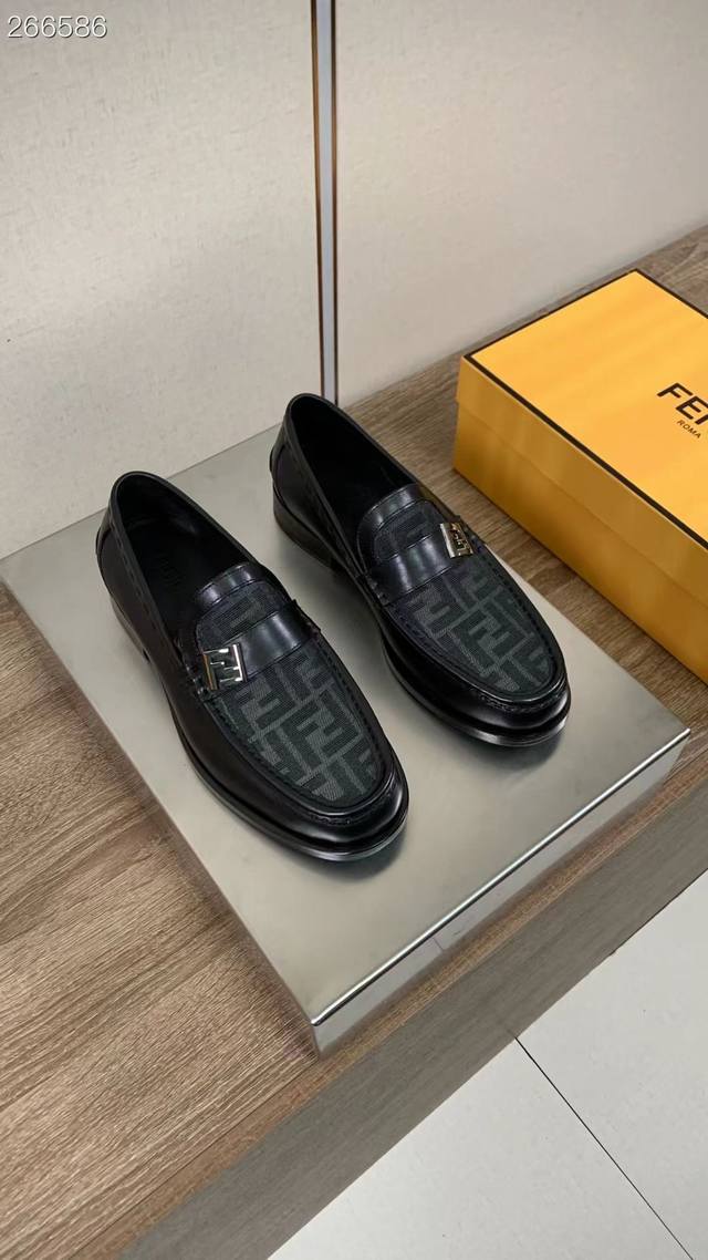 官网男士商务休闲乐福鞋 DDD 顶级原单品质 DDD -内里:舒适牛皮内里 DDD -大底:意大利真皮注塑大底 DDD -超高品控 做工精细:凸显 高端 贵气 官网男士商务休闲乐福鞋 DDD 顶级原单品质 DDD -内里:舒适牛皮内里 DDD -大底:意大利真皮注塑大底 DDD -超高品控 做工精细:凸显 高端 贵气