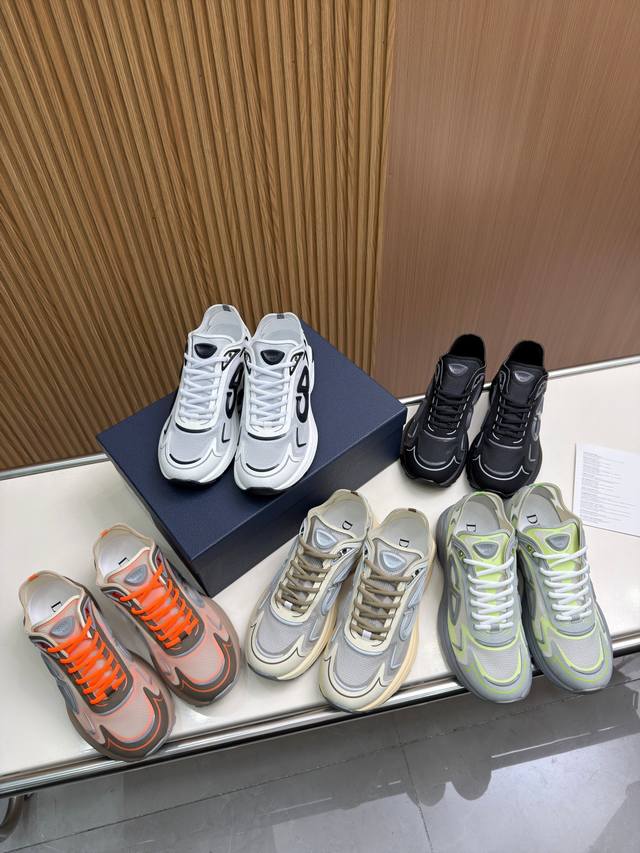 Dior B30 Countdown Tech26款春夏新品运动鞋 DDD Dior B30 Countdown Tech运动鞋，2026春夏系列，主打轻便跑步
