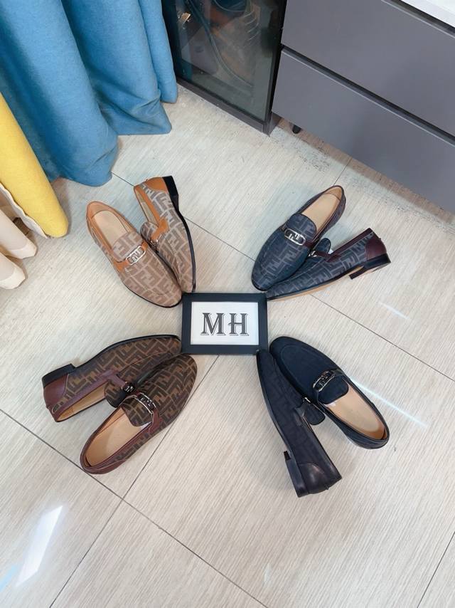 出厂价P 高端 全牛里 芬迪高端正装休闲皮鞋 意大利原版进口牛皮面牛皮内里 大气前卫已经不能完全诠释了它的优雅 Aaa级橡胶大底 超舒适 专柜原版套楦 保证了其