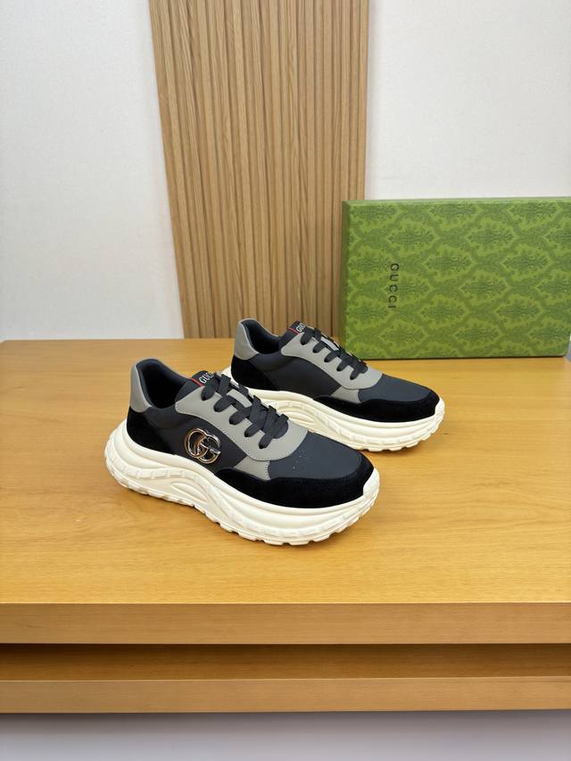 Gucci 古驰 DDD -高端品质 原单 休闲运动鞋 DDD -鞋面：纳帕小牛皮、反绒小牛皮、鞋身.品牌金属扣件、鞋舌.车缝品牌Logo布标 DDD -内里：