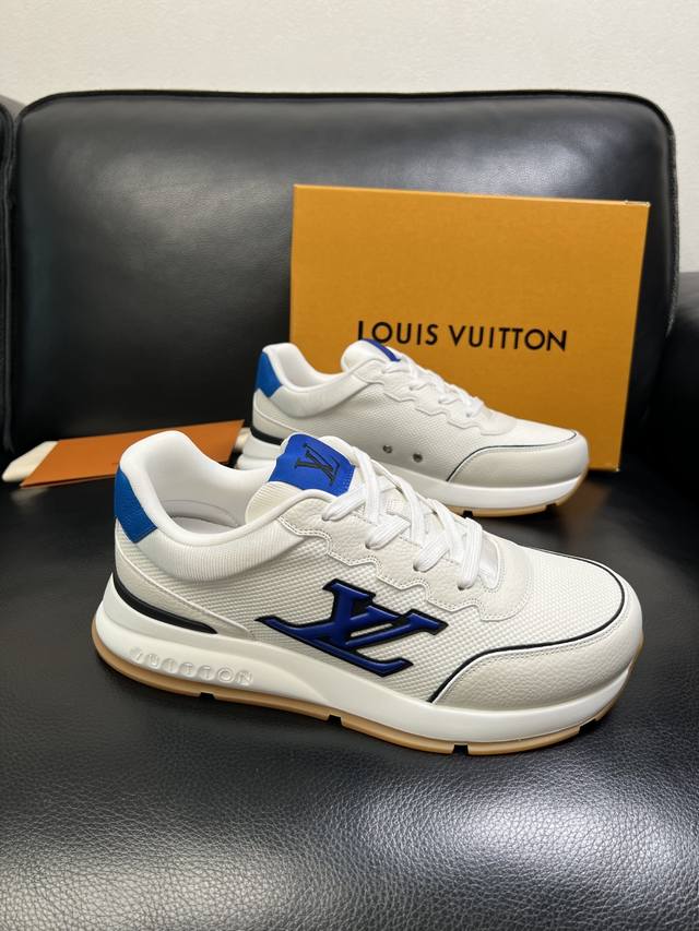 Lv 高品质 顶级工艺品 路易威登，专柜同步原厂配置，鞋面意大利进口，高品质拼接缤纷色彩复杂工艺品，进口牛皮里垫柔软舒适，鞋底：原厂特供原版底，Tpu独家活动成