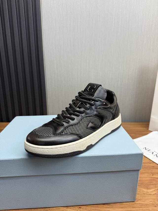 工厂P价 DDD 浪凡.ＬＡＮＶＩＮ运动休闲鞋 DDD DDD 这款运动鞋织物 牛皮鞋面，牛皮垫脚 DDD Size：38-45 38.45定做不退换 DDD