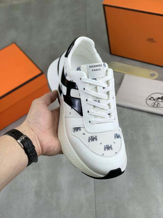 工厂P价P 实价 Hermes 爱马仕 DDD -高端品质 原单 DDD -鞋面：纳帕小牛皮、车缝品牌'h'图腾 DDD -内里：水染牛皮 DDD -大底：超轻