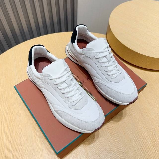 工厂P Loro Piana 新款莫卡辛鞋潮爆全球,官网火爆热卖,鞋面采用原版布料搭配头层牛皮制成,原版橡胶鞋底,经典之作。繁复的匠艺工序、精心考究的结构,令鞋 工厂P Loro Piana 新款莫卡辛鞋潮爆全球,官网火爆热卖,鞋面采用原版布料搭配头层牛皮制成,原版橡胶鞋底,经典之作。繁复的匠艺工序、精心考究的结构,令鞋