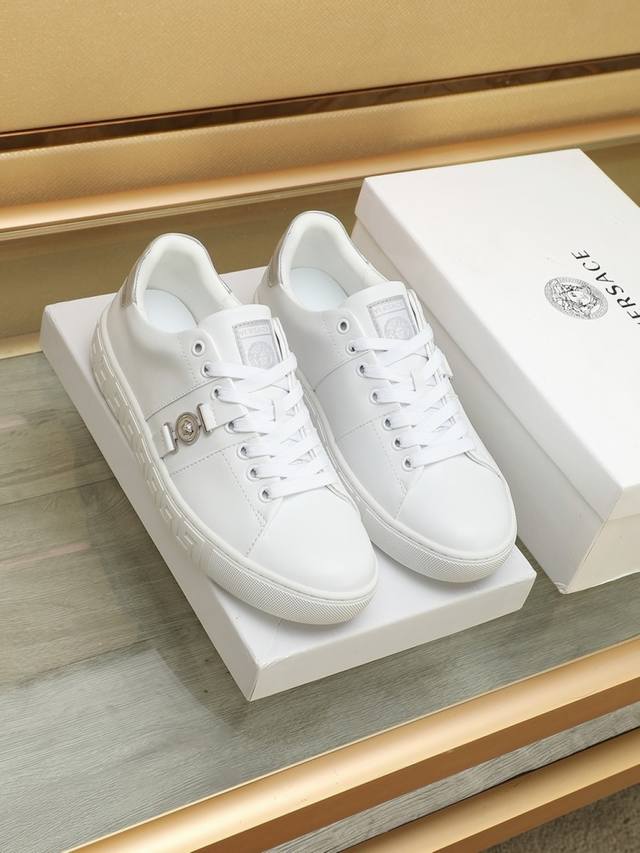 工厂P Versace 范思哲男士新款上市 原单品质 官网同步鞋面选用头层小牛皮头层羊皮垫脚，完美造型顶级品质，橡胶耐磨大底，鞋型饱满，立体感十足超级百搭 高档