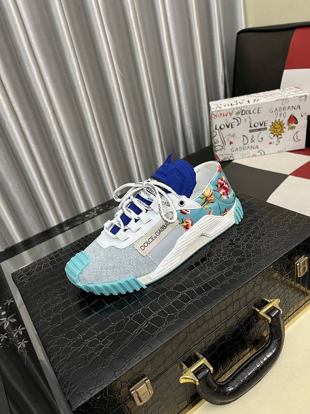 出厂价Pp: Dg 最新官网休闲、男鞋原单品质进口头层牛皮拼接搭配羊里 论材料做工完胜市场所有版本最高品质出货 实物拍摄,面料进口凸显品牌独特魅力鞋带也是原版定 出厂价Pp: Dg 最新官网休闲、男鞋原单品质进口头层牛皮拼接搭配羊里 论材料做工完胜市场所有版本最高品质出货 实物拍摄,面料进口凸显品牌独特魅力鞋带也是原版定