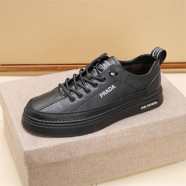 特价 普拉达 加绒黑色 39 9 40 6 41 8 42 6 43 9 44 9 DDD