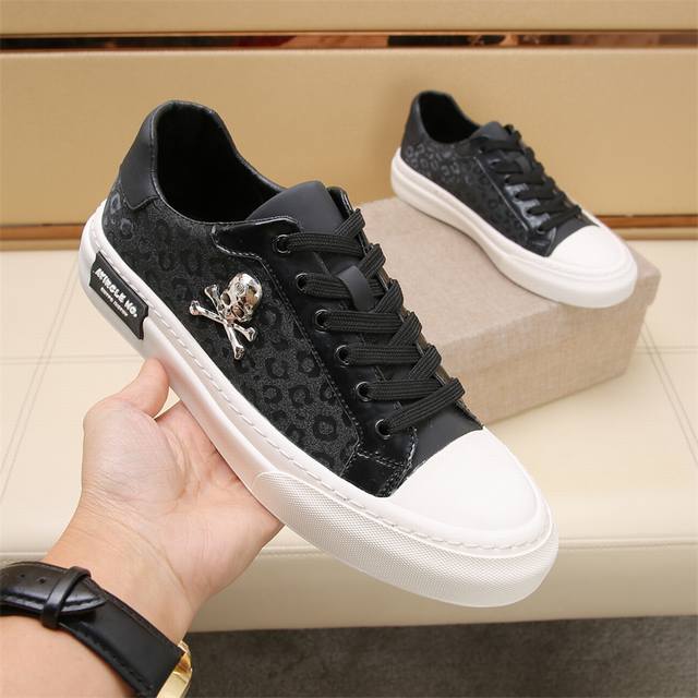 特价 麦昆 银色 39 1 40 3 41 5 42 3 43 2 44 1 DDD