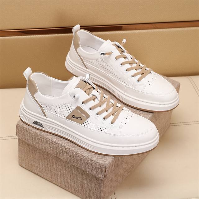 特价 普拉达 白色 38 8 39 6 40 5 41 8 42 7 43 5 DDD