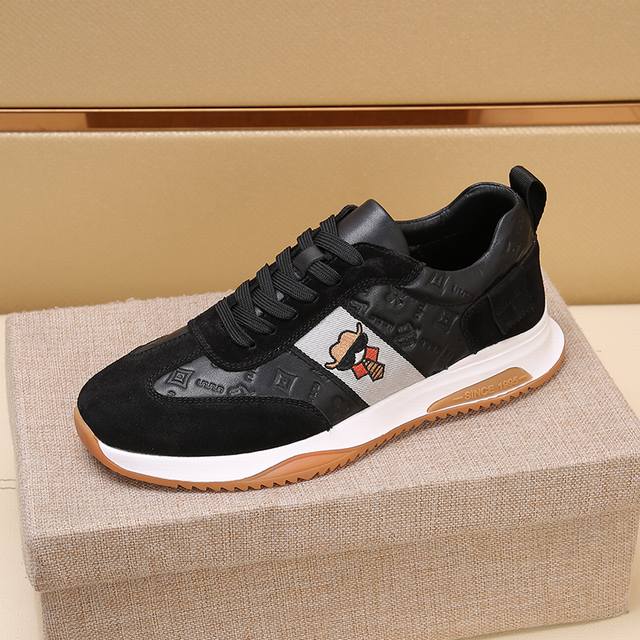 特价 芬迪 38 2 39 5 40 4 41 2 42 7 DDD