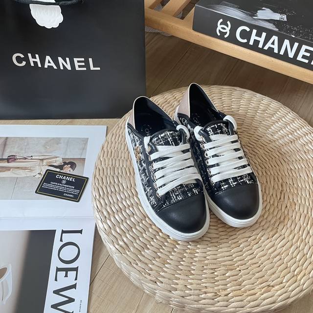 Chanel 香奈儿2026顶级专柜 夏季限定 DDD 官网同步 独家首发 小香风双C一脚蹬休闲鞋 DDD 小红书种草 时尚博主推荐 明星同款 DDD 原鞋开模