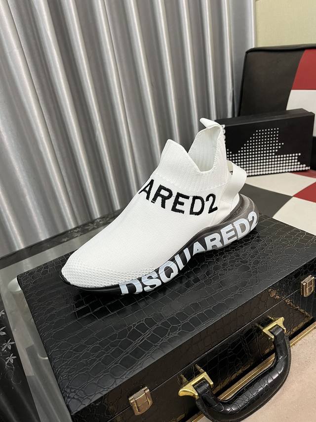 出厂价Pp： D2次方 百年纯熟意式韵再创经典版型设计简单时尚素雅大气选料考究 原厂工艺技术制作 鞋面采用牛皮组合橡胶大底上脚非常舒适 38-46 DDD