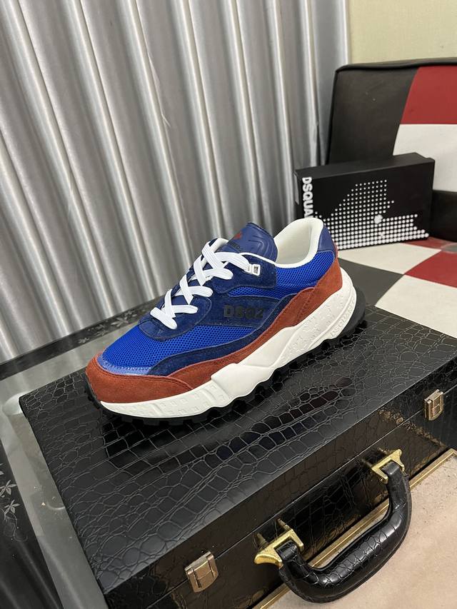 出厂价Pp： D2～ 男士休闲鞋 Z柜同步发售 码数:38-44# 1个颜色鞋面选用多材质拼接毛巾内里，舒适透气，鞋底：原版舒适耐磨大底，实物拍摄实物更赞 DD