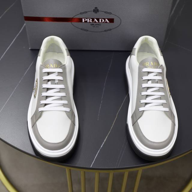 出厂价Pp： 顶级原单 DDD 品牌：Prada 普拉达 DDD 标准码：男码38 44 45可以定做 DDD 等级：官网同款 DDD 材料：原版牛皮拼接进口