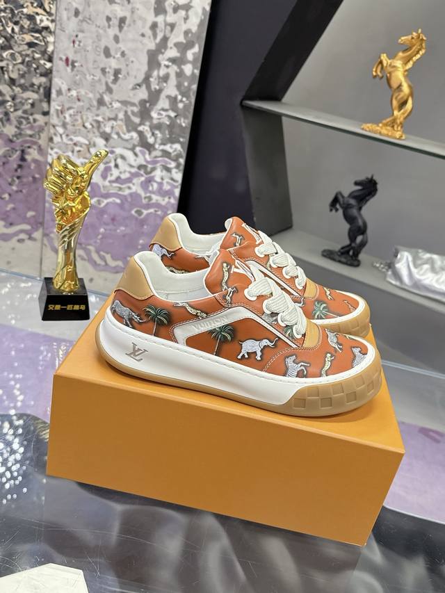 工厂P价P： DDD 顶级版本 Lv-路易威登-经典走秀新款 DDD 空胶工艺 原版1：1开发！！上脚非常舒适 奢侈用料，做工精细，中底印有欧洲制造英文字母 D