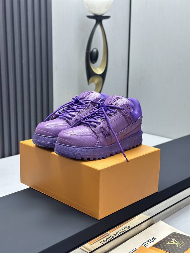 工厂P直销￥ 顶级版本 胖丁 Lv-路易威登-经典走秀新款 DDD 空胶工艺 原版1：1开发复刻！！上脚非常舒适 奢侈用料，做工精细，中底印有欧洲制造英文字母