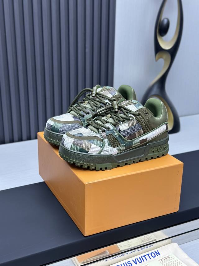 D工厂P价P￥ 顶级版本 胖丁 Lv-路易威登-经典走秀新款 DDD 空胶工艺 原版1：1开发复刻！！上脚非常舒适 奢侈用料，做工精细，中底印有欧洲制造英文字母