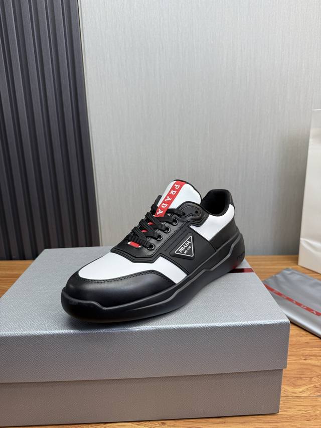 工厂P价 DDD Prada普拉达 男鞋专柜爆款，官网同步，1高品质出货原版牛皮+牛皮内里，11复刻 ，原厂原版底，38-45 45定做不退换 DDD