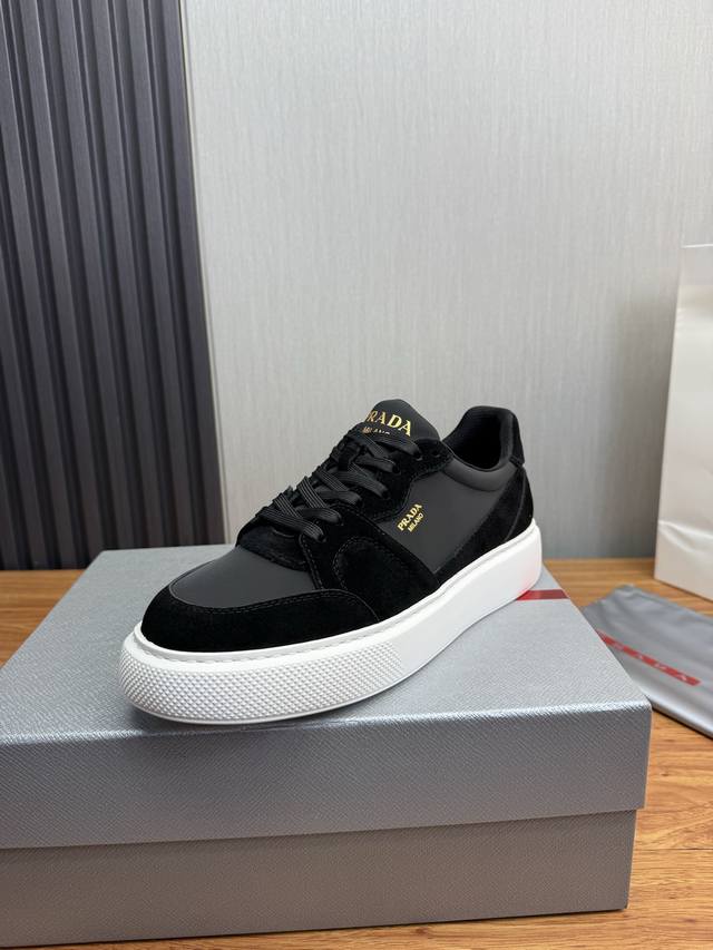 工厂P价 DDD Prada普拉达 男鞋专柜爆款，官网同步，1高品质出货原版牛皮+牛皮内里，11复刻 ，原厂原版底，38-45 45定做不退换 DDD