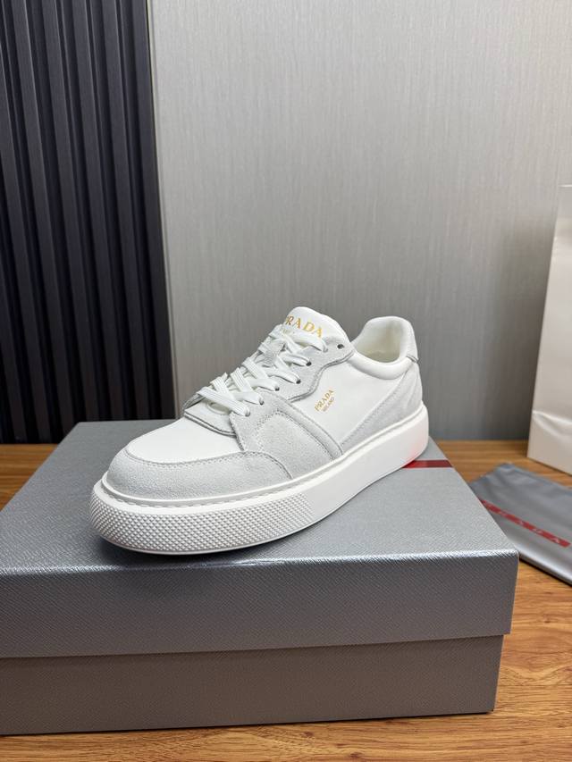 工厂P价 DDD Prada普拉达 男鞋专柜爆款，官网同步，1高品质出货原版牛皮+牛皮内里，11复刻 ，原厂原版底，38-45 45定做不退换 DDD