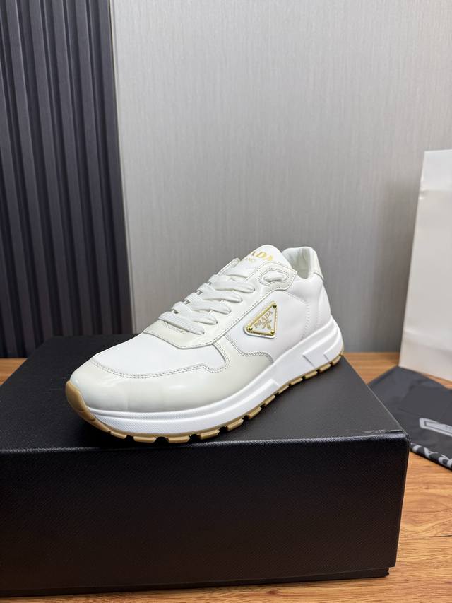 工厂P价 DDD Prada普拉达 男鞋专柜爆款，官网同步，1高品质出货原版牛皮+牛皮内里，11复刻 ，原厂原版底，38-45 45定做不退换 DDD