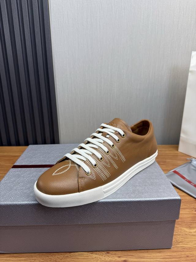 工厂P价 DDD Prada普拉达 男鞋专柜爆款，官网同步，1高品质出货原版牛皮+牛皮内里，11复刻 ，原厂原版底，38-45 45定做不退换 DDD