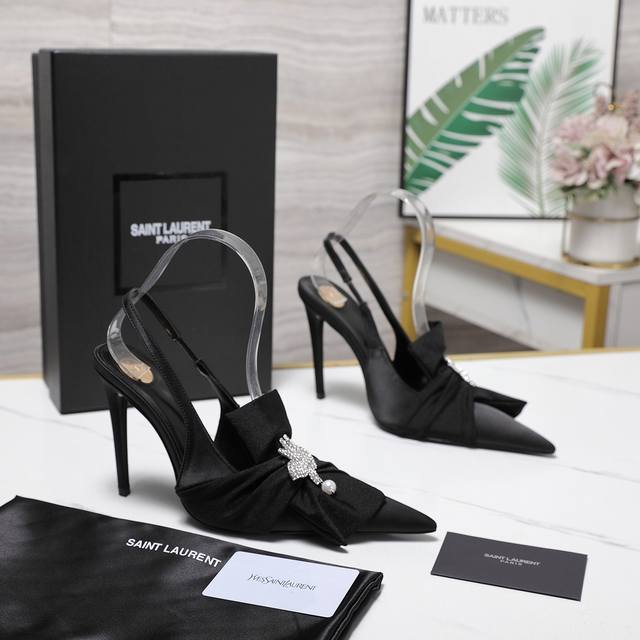 圣罗兰Saint Lauren* 26春夏新款Ss新Ysl Logo高跟鞋拖 DDD DDD Ysl走秀款高跟鞋 各种小裙子搭配起来 完全不挑脚型哦 Ysl L
