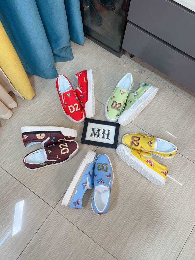 出厂价P D2 第二次方 百年纯熟意式韵再创经典版型设计简单时尚素雅大气选料考究 原厂工艺技术制作 鞋面采用特殊材料拼接超柔软半气垫大底上脚非常舒适35-46 出厂价P D2 第二次方 百年纯熟意式韵再创经典版型设计简单时尚素雅大气选料考究 原厂工艺技术制作 鞋面采用特殊材料拼接超柔软半气垫大底上脚非常舒适35-46