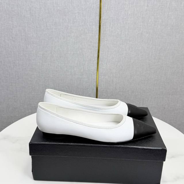 2025★★★★★ 众多明星网红上脚，国内外博主刷爆的一个百搭系列，春夏衣橱搭配必备 首选.香家专属 DDD 鞋面：羊皮 DDD 内里: 进口水晶羊皮内里 DD