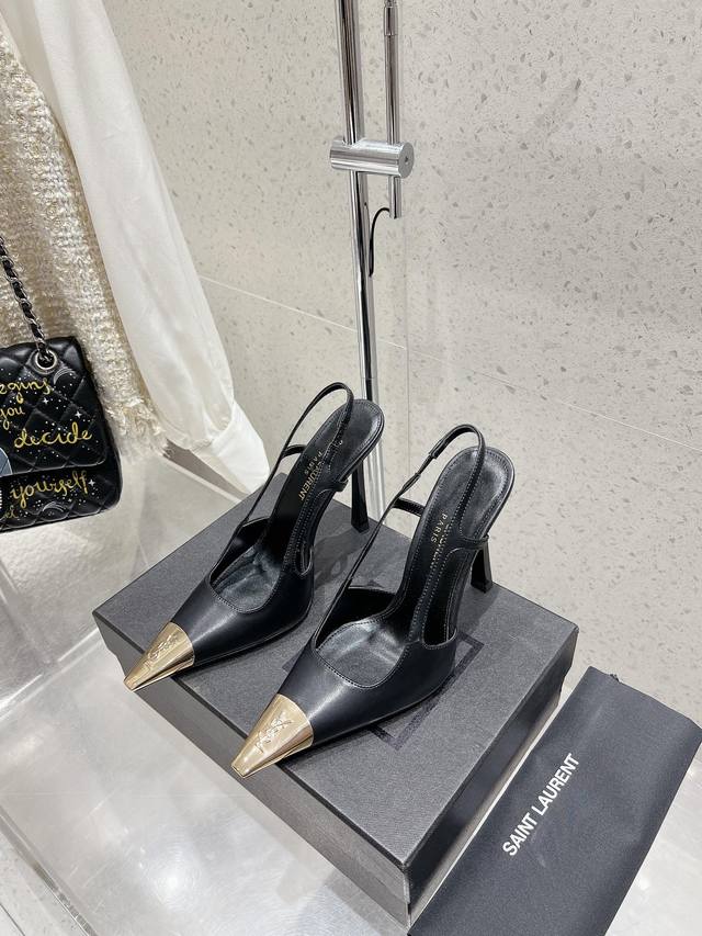 出厂 DDD Saint Lauren* 圣罗兰24 品牌Logo金属头高跟鞋后空凉鞋 DDD 成为 Ysl的女人怎么离得开一双好穿的 DDD 我经典设计，时尚