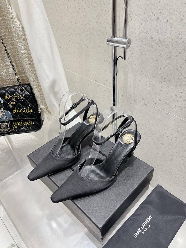 Saint Lauren*圣罗兰 Ysl 新款方头高跟凉鞋拖鞋 DDD 原版套楦 顶级品质 DDD 材质 DDD 鞋面：进真丝面料 DDD 垫脚：进口羊皮里 D