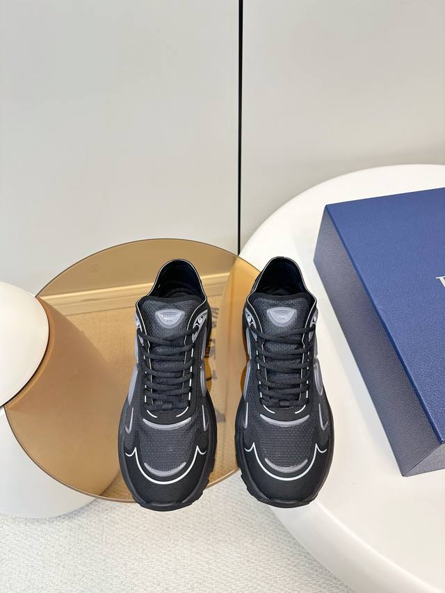 Dior B30 Countdown Tech26款春夏新品运动鞋 DDD Dior B30 Countdown Tech运动鞋，2026春夏系列，主打轻便跑步