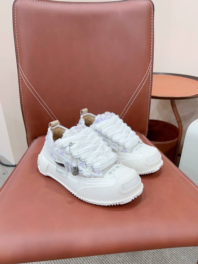 已认证 DDD 隐藏款盲盒大头乞丐鞋 DDD 众多网红穿它、品牌标志配上笑脸更潮 DDD 鞋身侧面的定制标Logo当然是最抢眼的存在 DDD 原版定制高密度帆布 已认证 DDD 隐藏款盲盒大头乞丐鞋 DDD 众多网红穿它、品牌标志配上笑脸更潮 DDD 鞋身侧面的定制标Logo当然是最抢眼的存在 DDD 原版定制高密度帆布